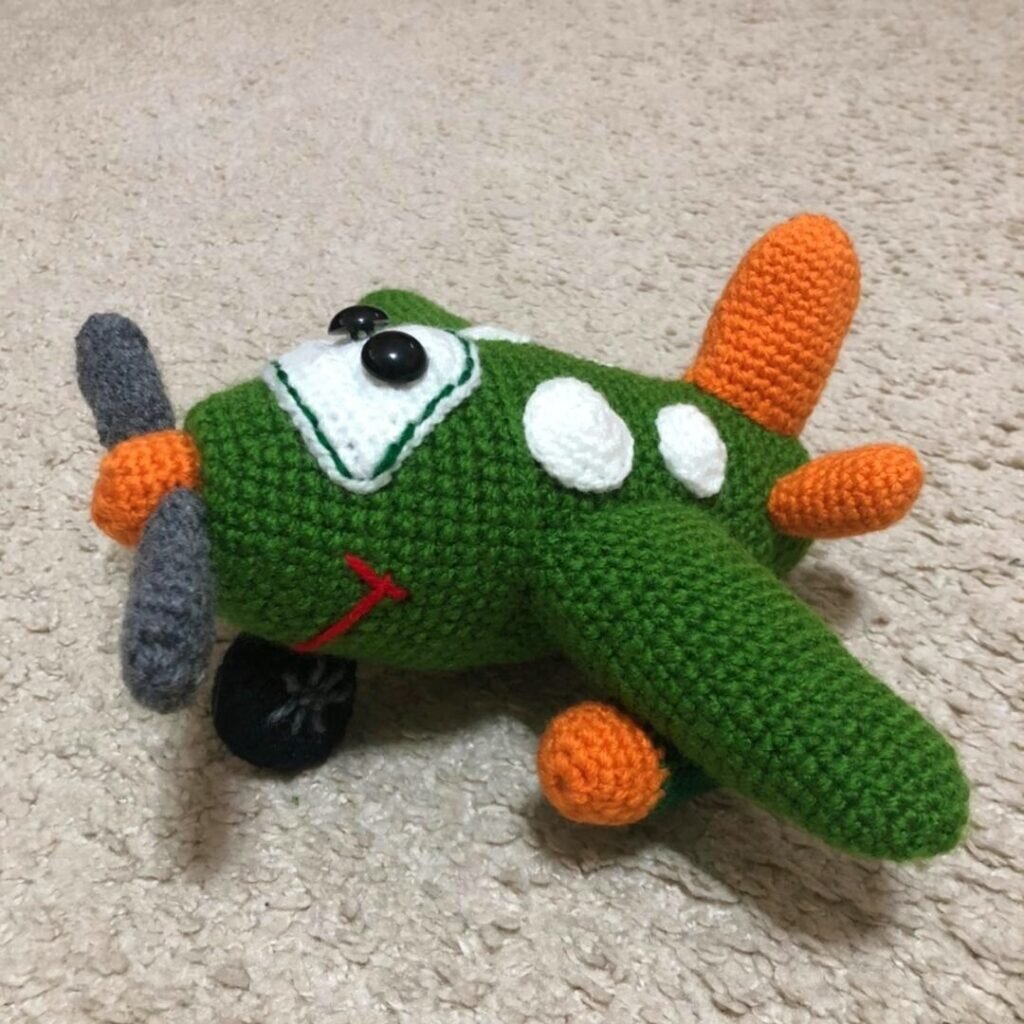 Amigurumi Airplane Free Pattern 2