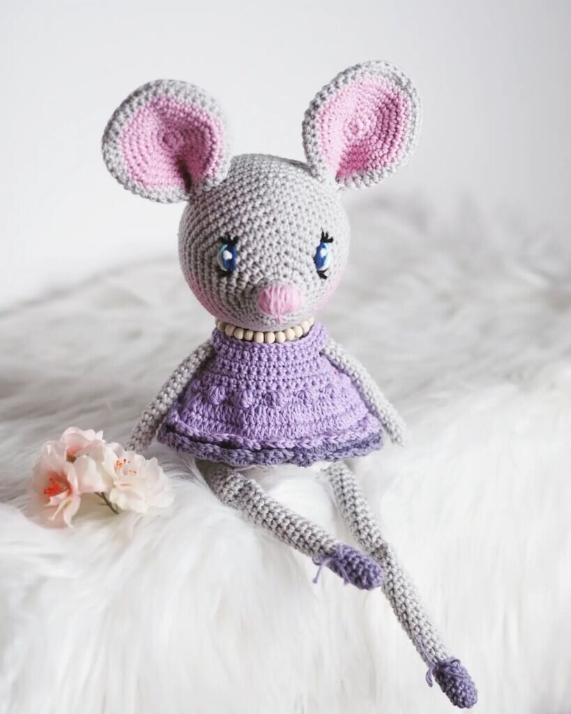 Amigurumi Baby Mouse Free Pattern 1