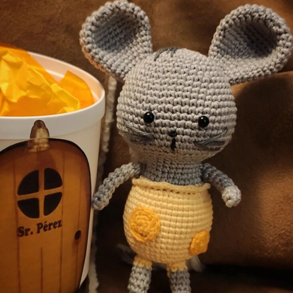 Amigurumi Baby Mouse Free Pattern 4