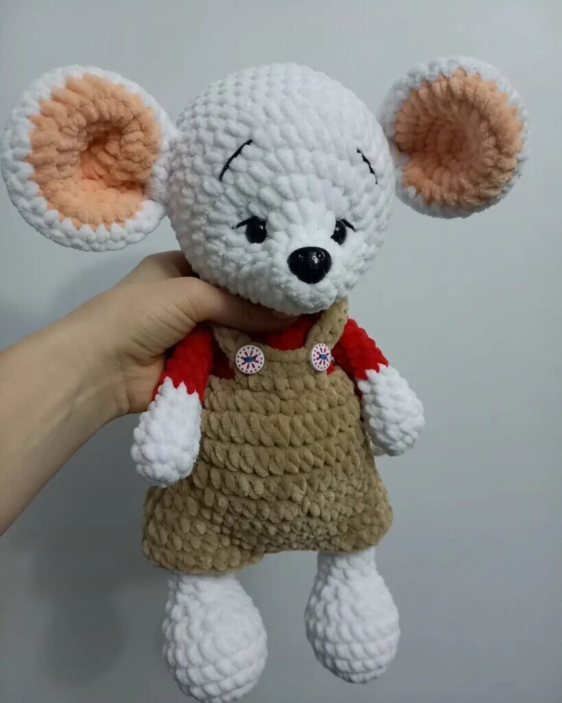 Amigurumi Baby Mouse Free Pattern 1