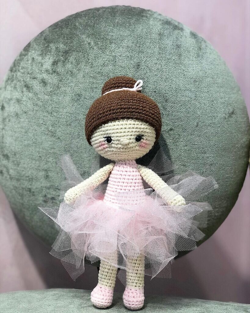 Amigurumi Ballerina Crochet Pattern 1