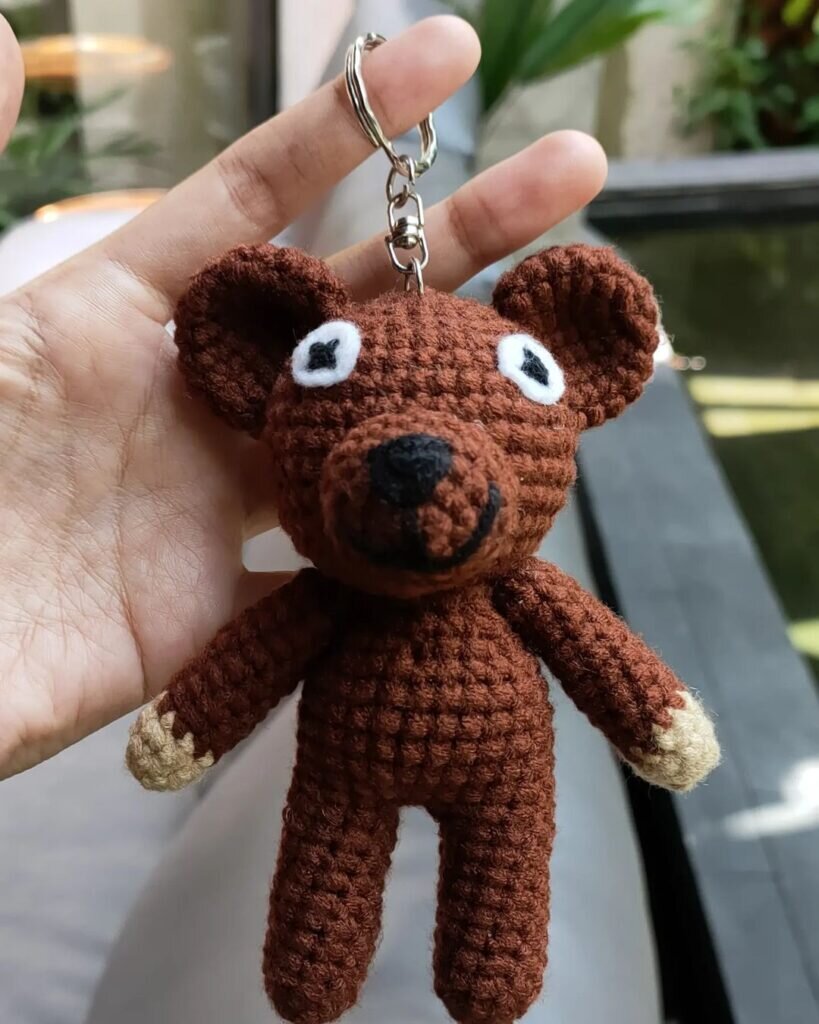 Amigurumi Bear Keychain Free Pattern 7