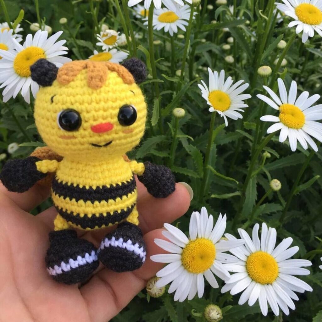 Amigurumi Bee Free Pattern 2