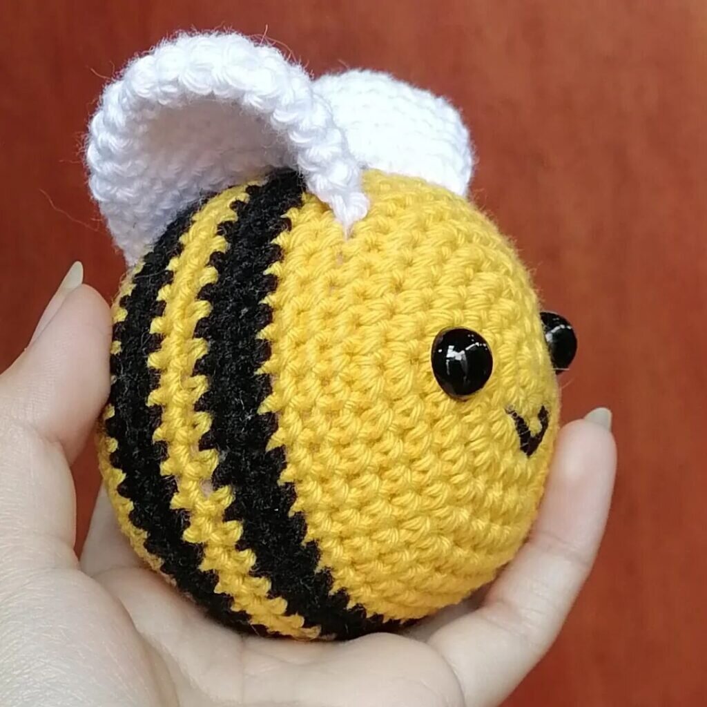 Amigurumi Bee Free Pattern 5