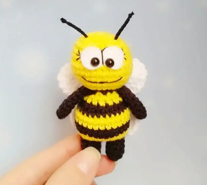 Amigurumi Bee Free Pattern