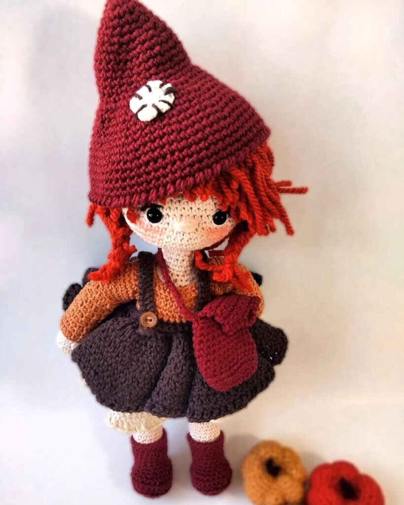 Amigurumi Beret For a Doll Crochet Pattern 1