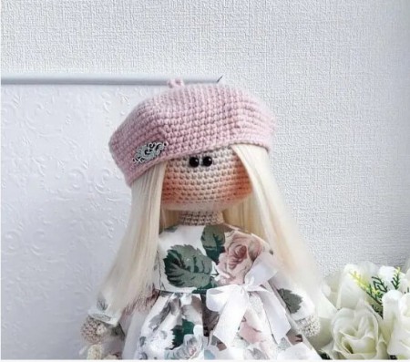 Amigurumi Beret For a Doll Crochet Pattern