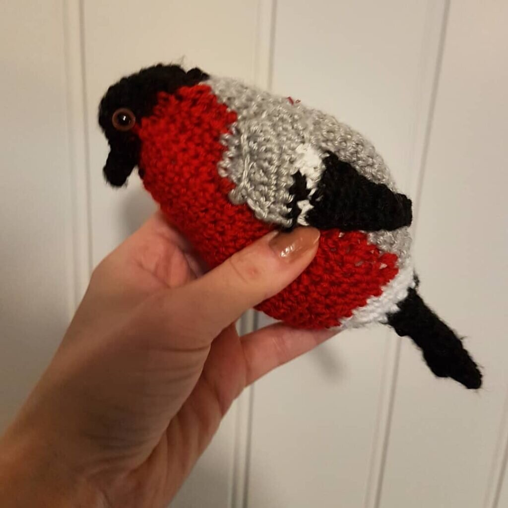 Amigurumi Bullfinch Free Pattern 6