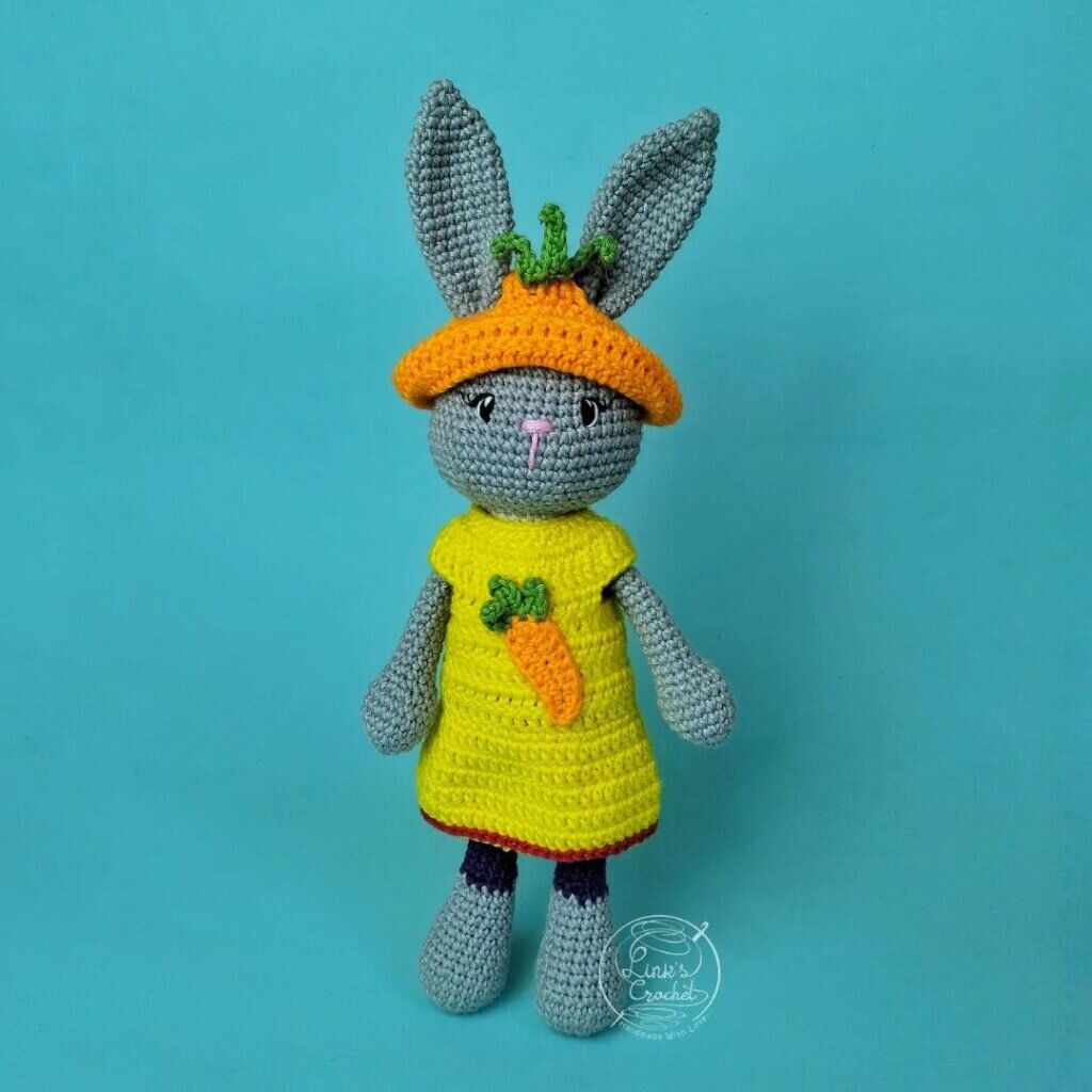 Amigurumi Carrot Bunny Free Pattern 1