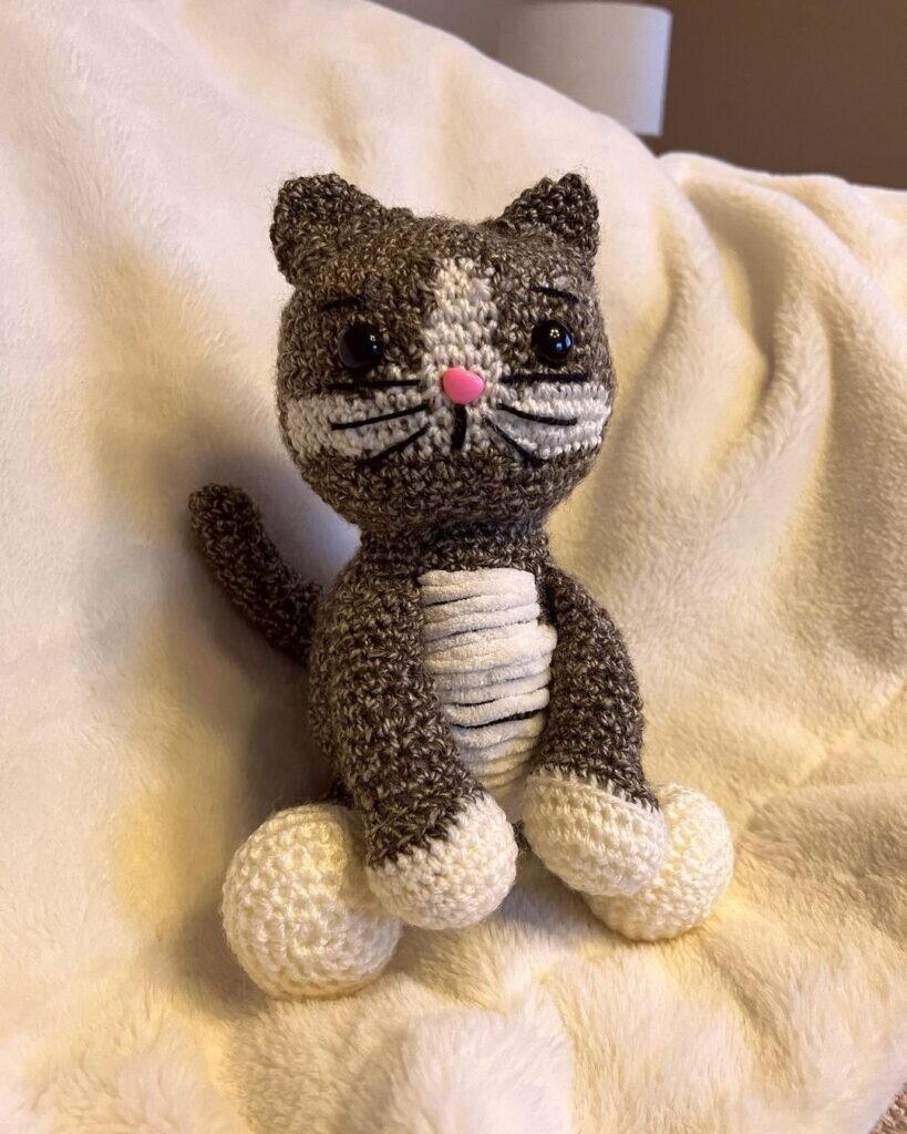 Amigurumi Cat Free Pattern 1