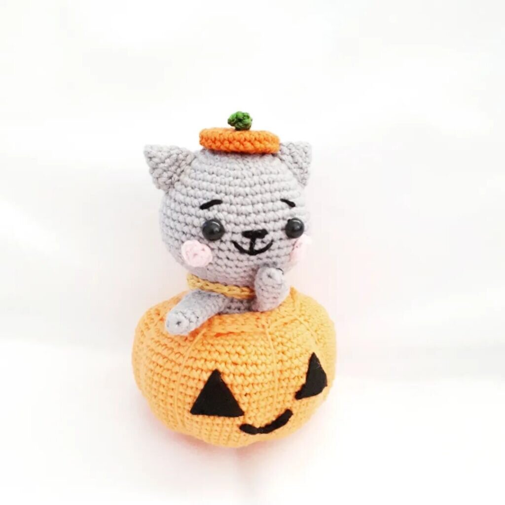 Amigurumi Cat Free Pattern 2