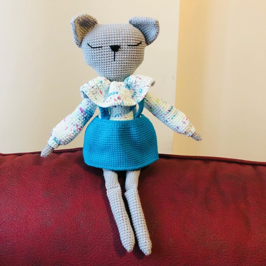 Amigurumi Cat in a Dress Crochet Pattern 1