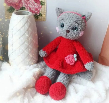 Amigurumi Cat in a Dress Crochet Pattern