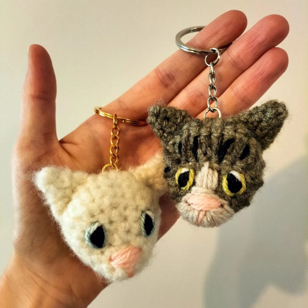 Amigurumi Cat Keychain Free Pattern 6