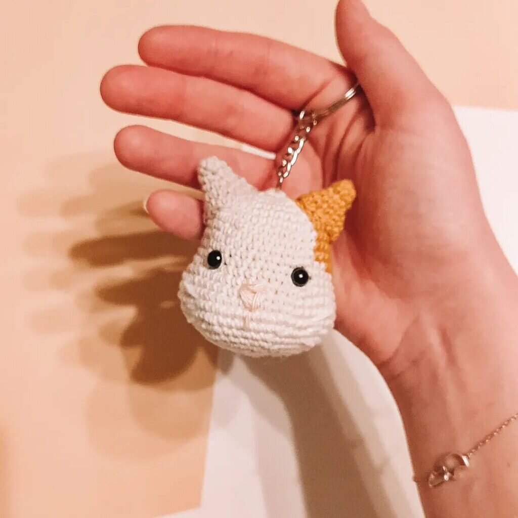 Amigurumi Cat Keychain Free Pattern 7