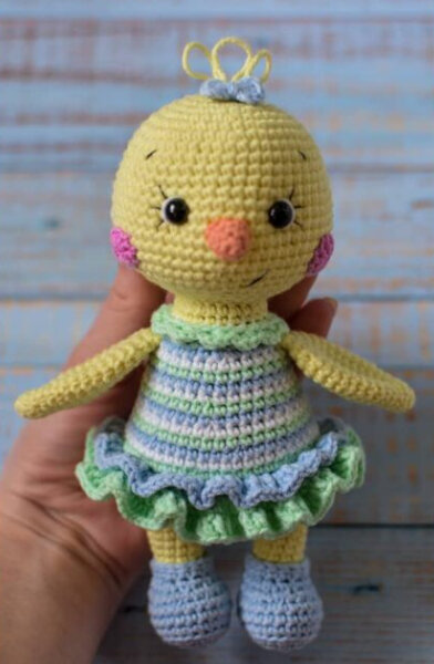 Amigurumi Chicken Toy Free Pattern