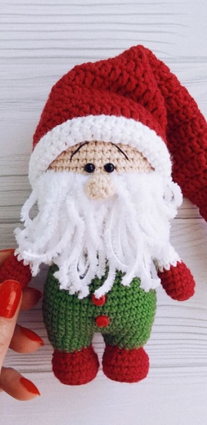 Amigurumi Christmas Dwarf Doll Free Pattern 7