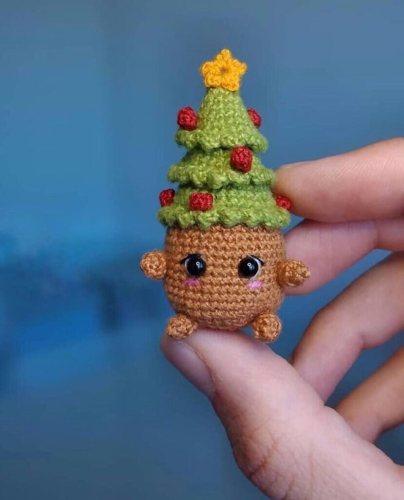 Amigurumi Christmas Tree Free Pattern 5