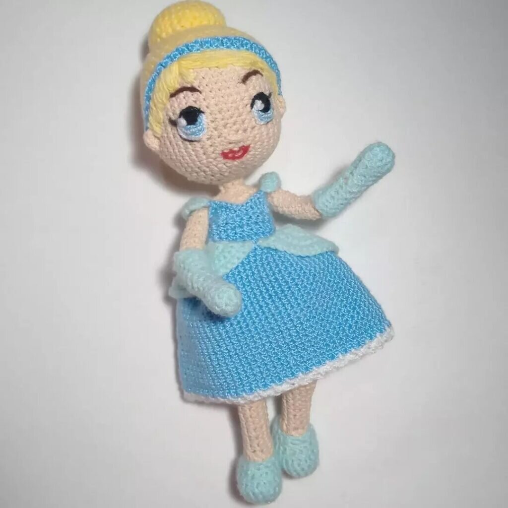 Amigurumi Cinderella Toy Free Pattern 10