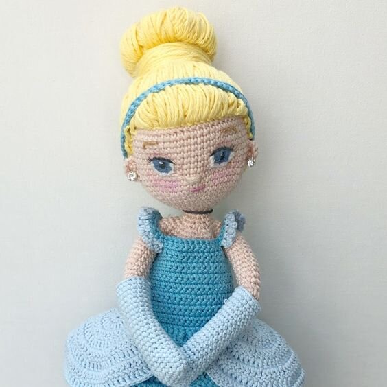 Amigurumi Cinderella Toy Free Pattern 16