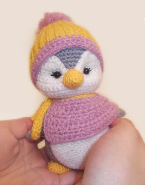 Amigurumi Color Penguin Free Pattern 1