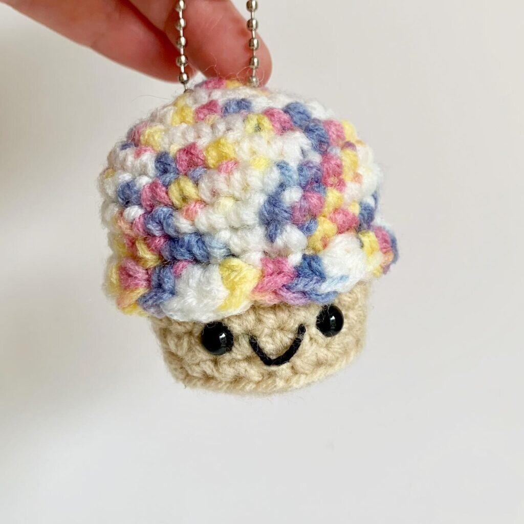 Amigurumi Cupcake Free Pattern 3