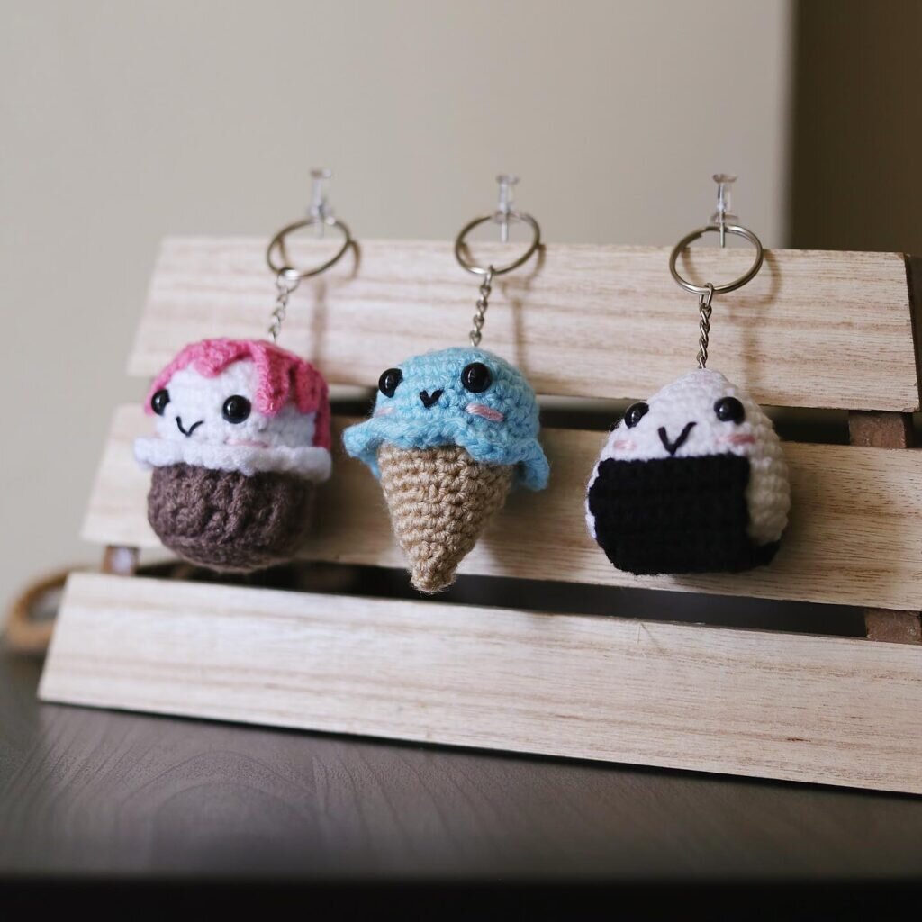 Amigurumi Cupcake Free Pattern 8