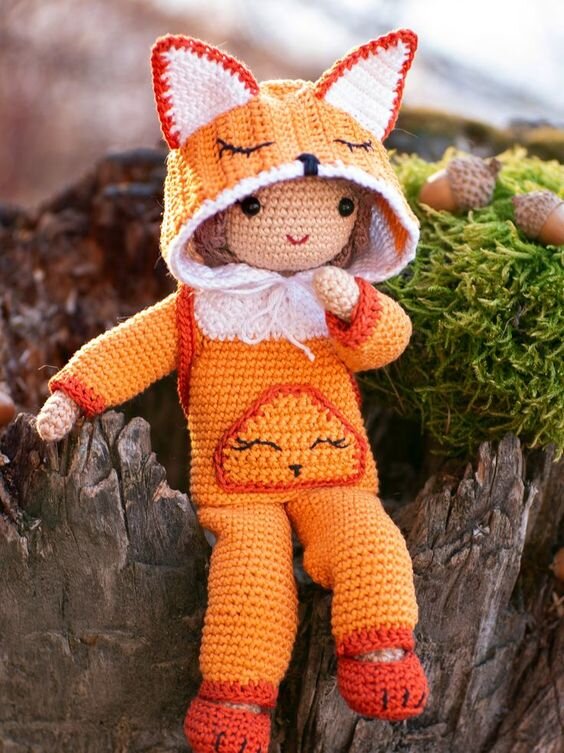 Amigurumi Doll in Fox Costume Free Pattern 1