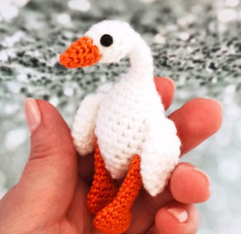 Amigurumi Easy Goose Free Pattern