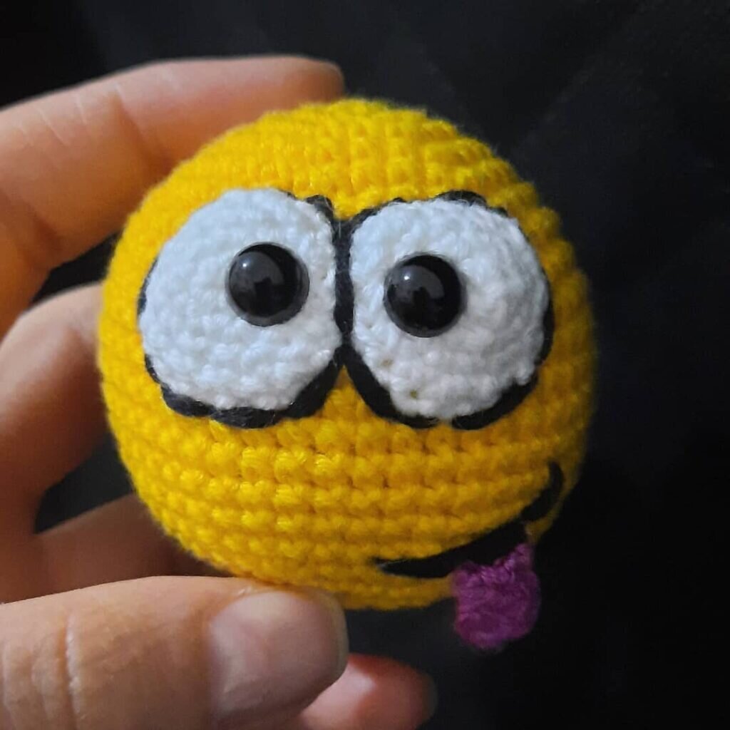 Amigurumi Emoticons Free Pattern 2