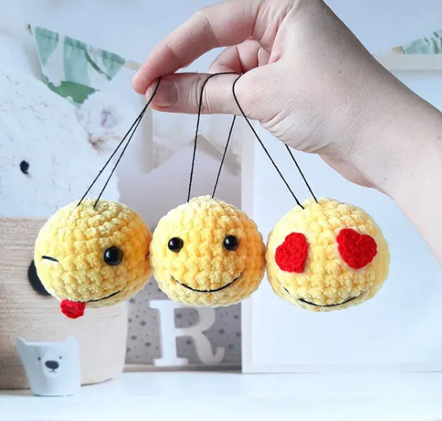 Amigurumi Emoticons Free Pattern