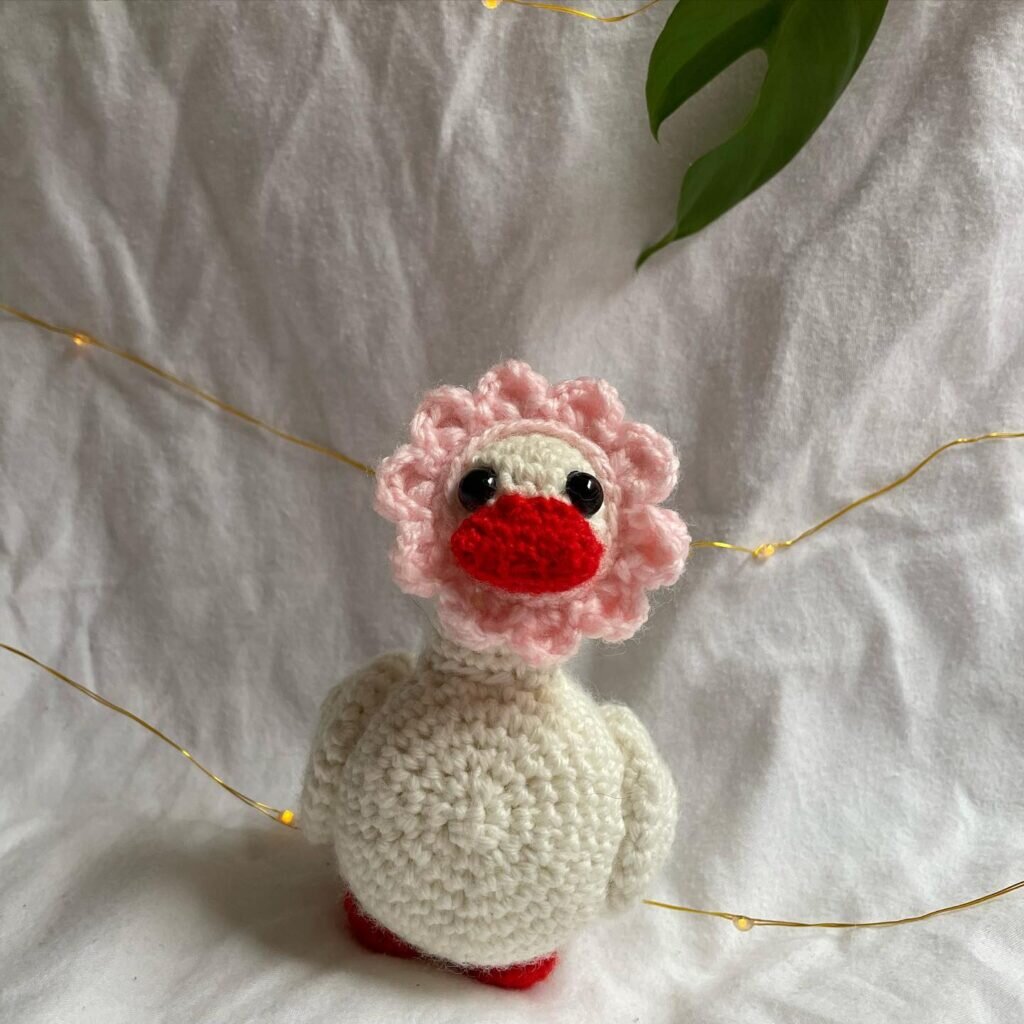 Amigurumi Flower Duck Free Pattern 4