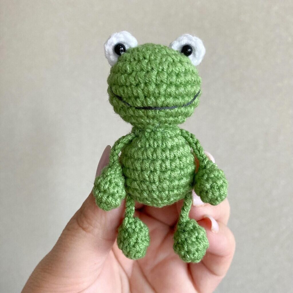 Amigurumi Frog Free Pattern 4