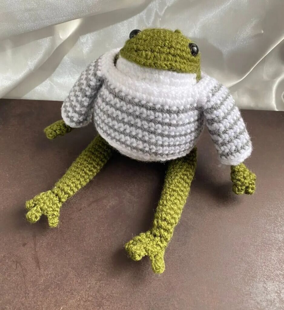 Amigurumi Frog Free Pattern 6