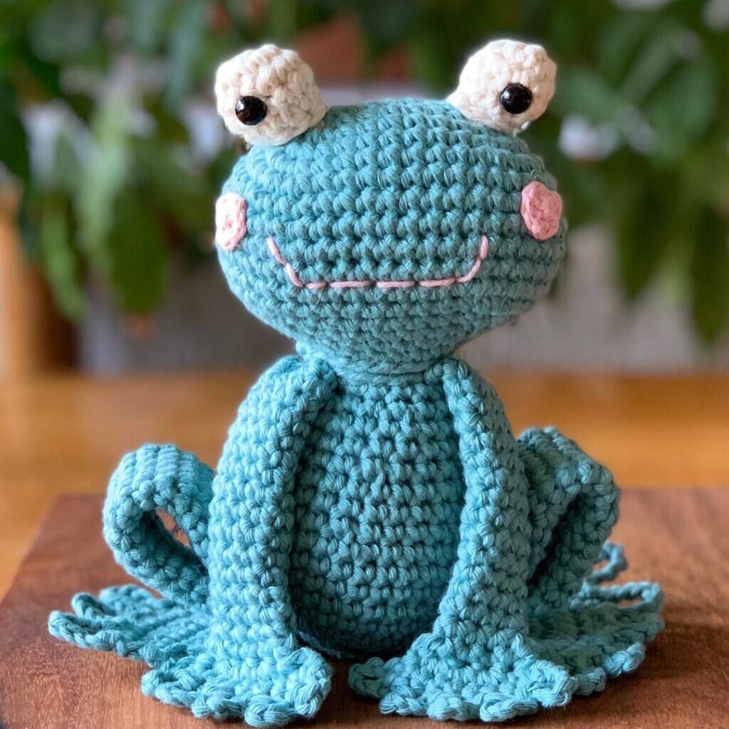 Amigurumi Frog Free Pattern 1