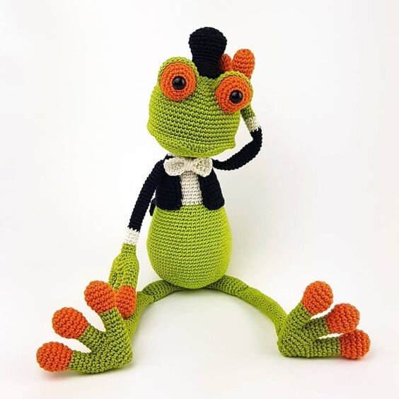 Amigurumi Frog Large Free Pattern 5