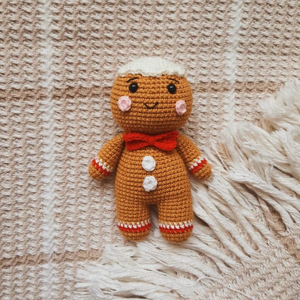 Amigurumi Gingerbread Man Free Pattern 3