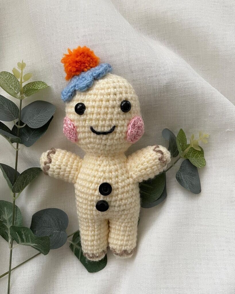 Amigurumi Gingerbread Man Free Pattern 5