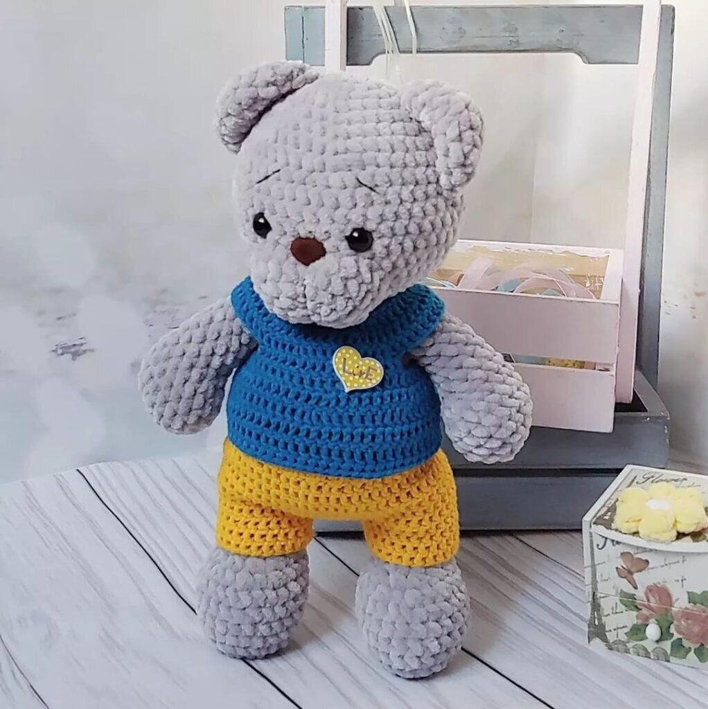 Amigurumi Gray Bear Crochet Pattern 1