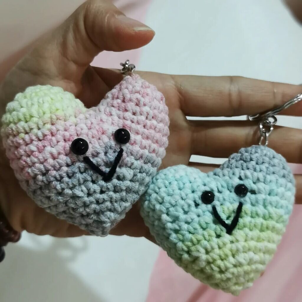 Amigurumi Heart Free Crochet Pattern 7