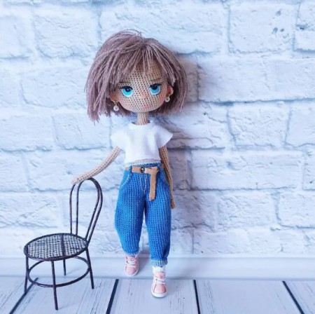 Amigurumi Jeans For a Doll Crochet Pattern