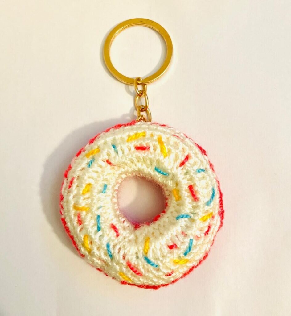 Amigurumi Keychain Donut Free Pattern 4