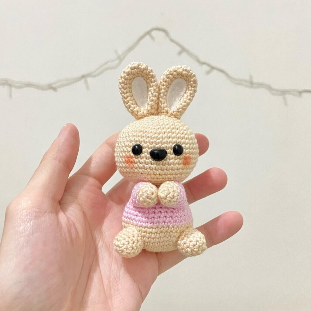 Amigurumi Little Bunny Free Pattern 7