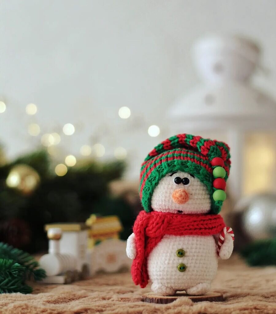 Amigurumi Little Snowman Free Crochet Pattern 2