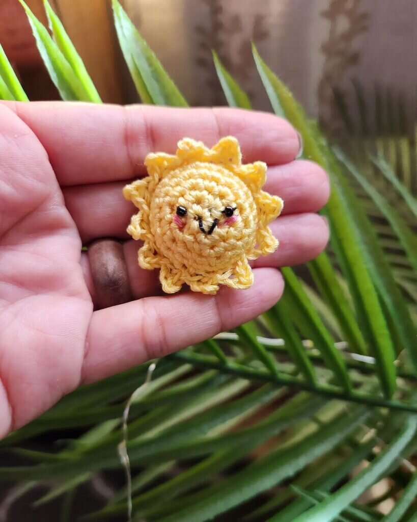 Amigurumi Magnet Sun Free Pattern 3