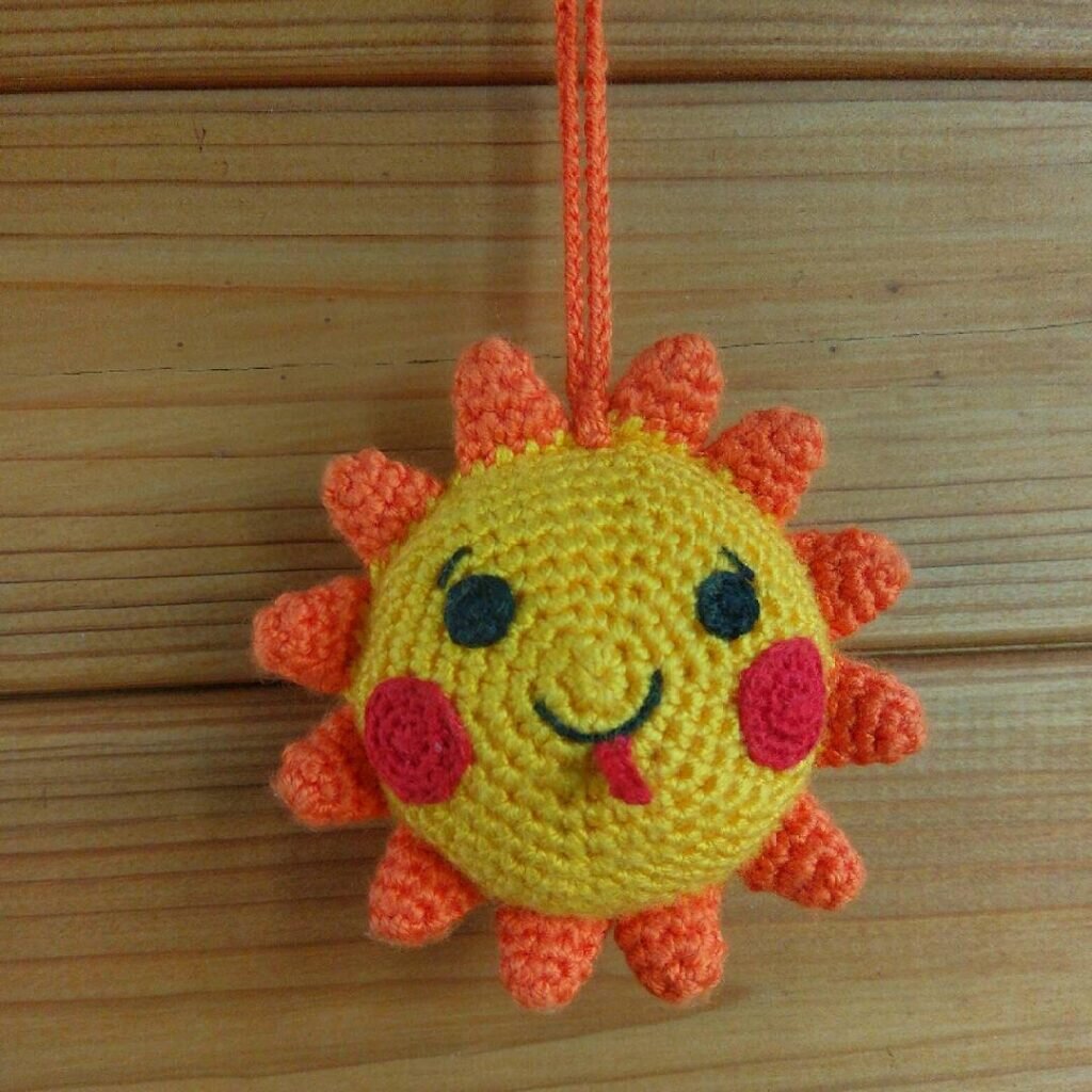 Amigurumi Magnet Sun Free Pattern 4