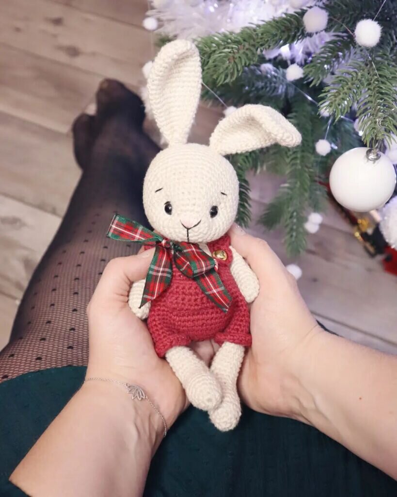 Amigurumi New Year Bunny Free Pattern 3