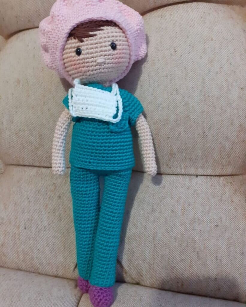 Amigurumi Nurse Free Pattern 2