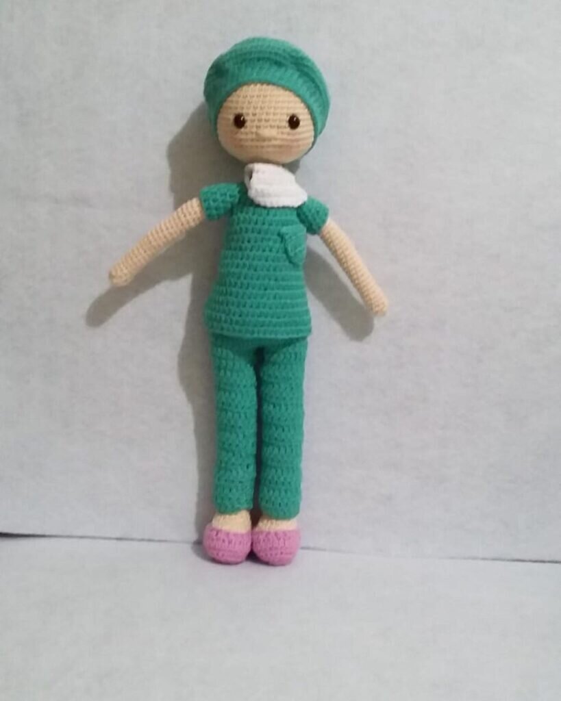 Amigurumi Nurse Free Pattern 3