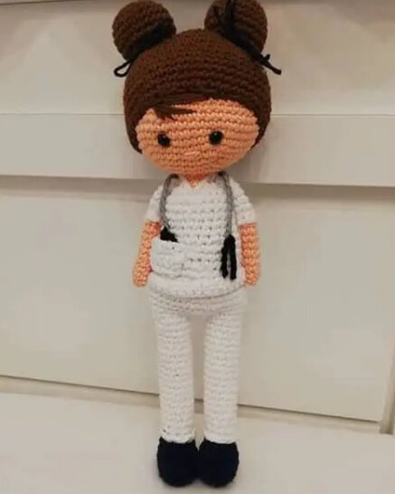 Amigurumi Nurse Free Pattern